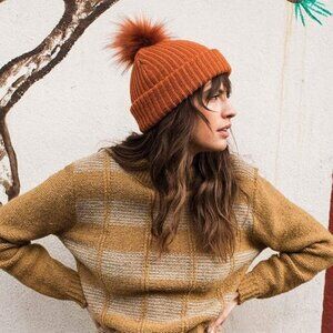 Brixton NWT Women's Alison Beanie Knit Hat Burnt Orange with Faux Fur Pom Pom